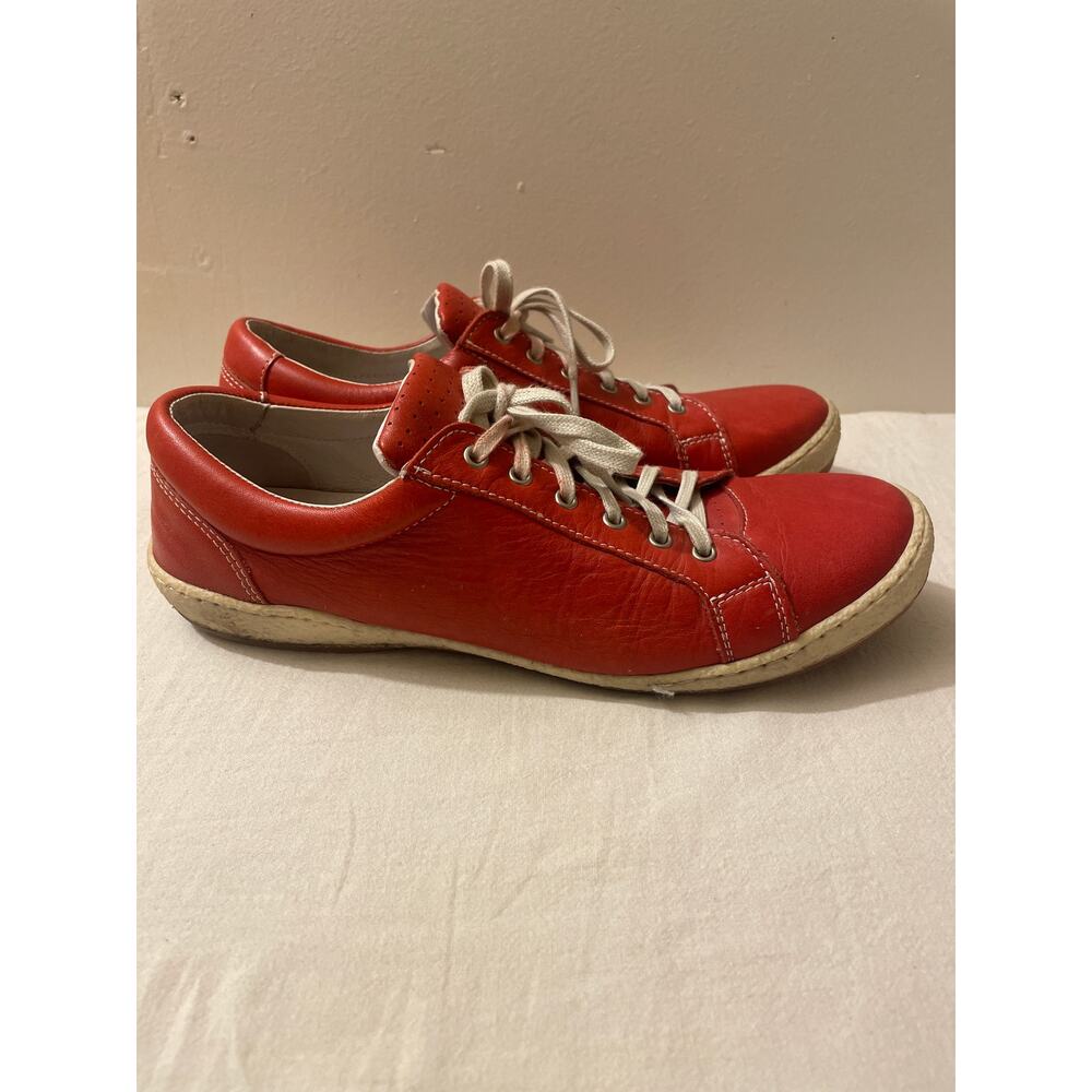 Sole Terra Women's Size 8 Red Leather Shoes Made in Portugal Casual